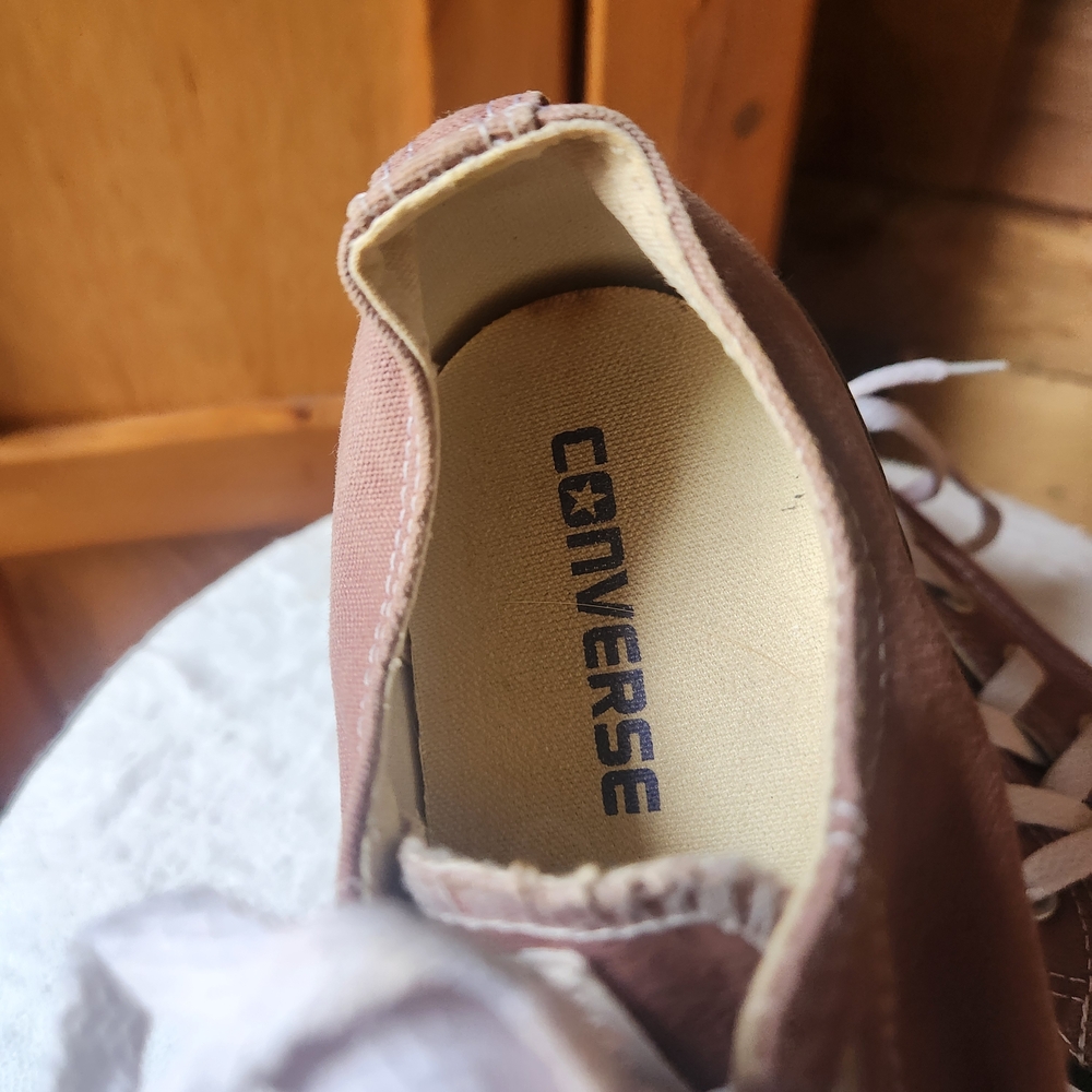 Converse Dusty Pink Low-Top Sneakers Womens Size 10 Men's Size 8 - Picture 5 of 8